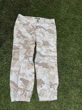 Sanctuary Beige & White Desert Camo Utility Pants